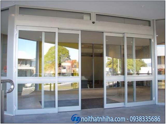 Cửa lùa nhôm kính