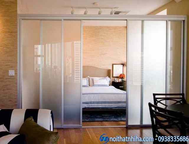 Vách kính ngăn phòng ngủ