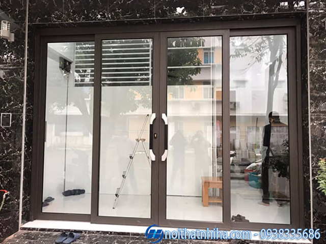 Cửa nhôm kính phòng khách